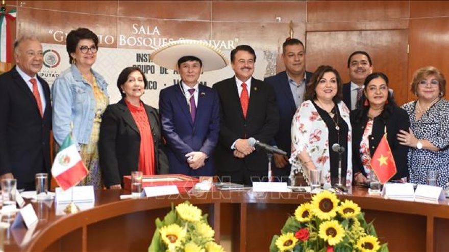 New Mexico-Vietnam Friendship Parliamentary Group debuts